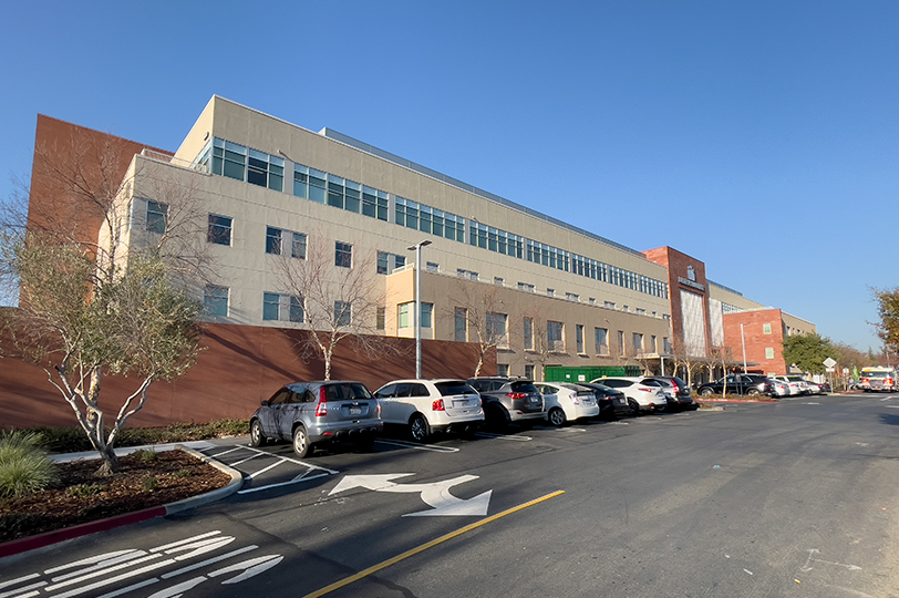 4-story medical office building exterior elevation view